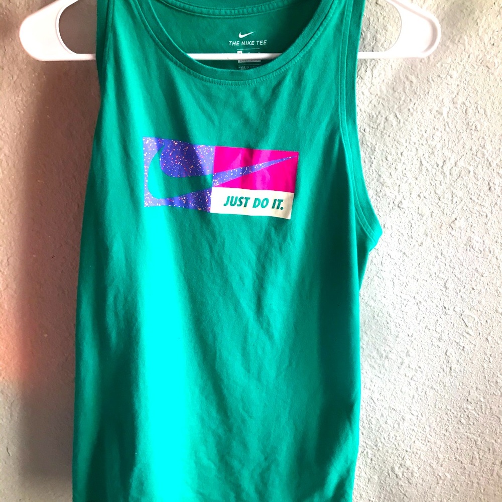 Nike Tee size medium
